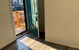 2 beds, 1 bath, $1,000