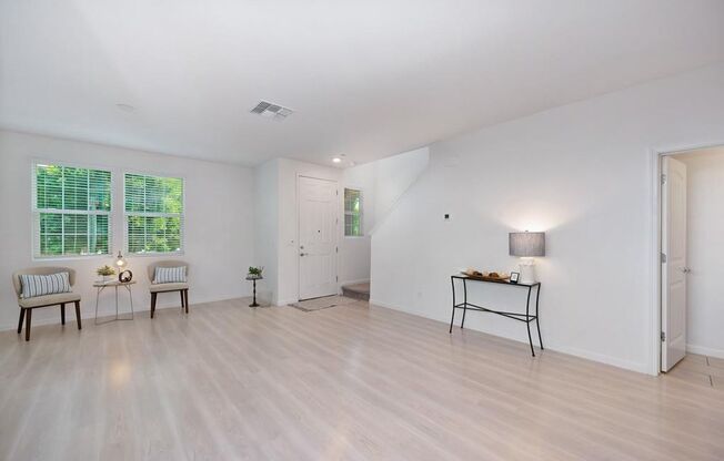 Now Leasing – 3 Bed + Loft, 2.5 Bath (2019) | 1,713 sq ft | 2-car garage