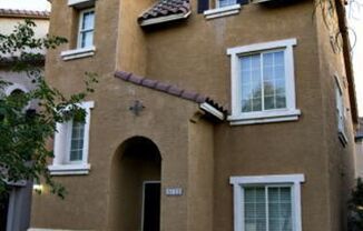 5713 S. 21st Place Phoenix, AZ 85040