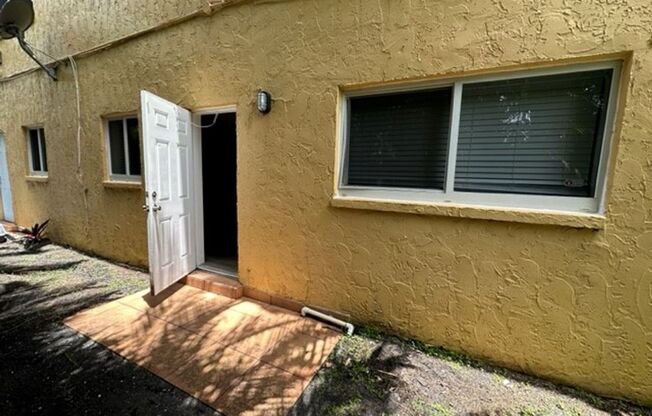 2 beds, 2 baths, 1,050 sqft, $1,995, Unit 103