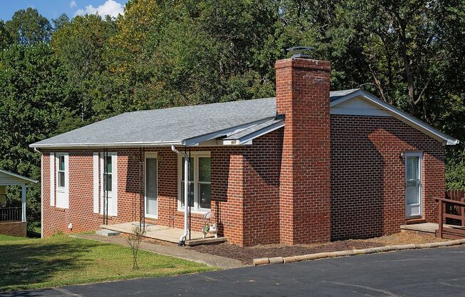 Move-in Ready One Level Home Walkable to Crozet Park