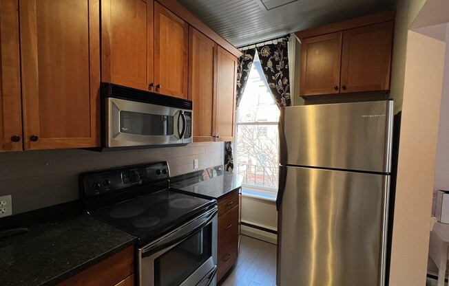 351 Beacon St Apt 4