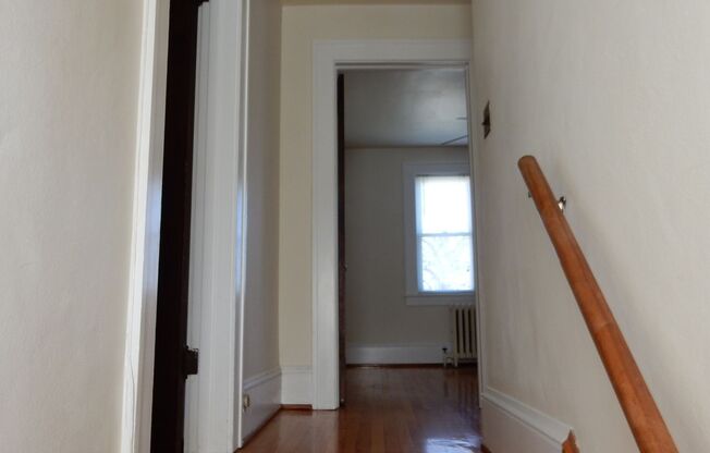 3 beds, 1 bath, $1,650