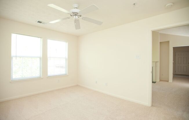 2 beds, 2 baths, 1,033 sqft, $1,559, Unit 5-5306