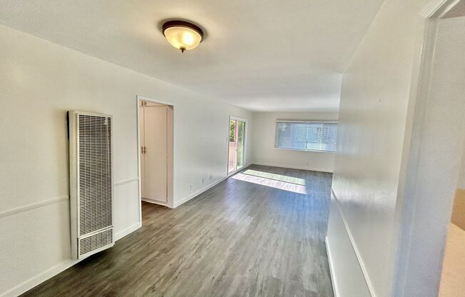 3 beds, 2 baths, $3,995, Unit 3714 1/2 Corinth Ave.