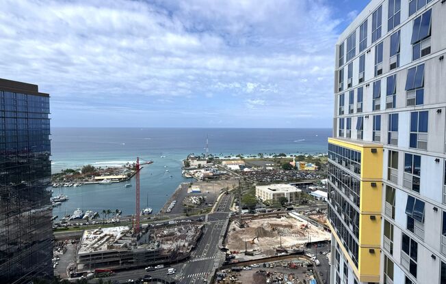 3 beds, 2 baths, $4,500, Unit # 3909