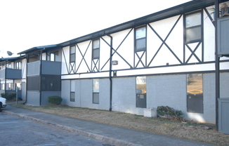 Completely Renovated 2 Bedroom / 2 Bathroom Apartment!