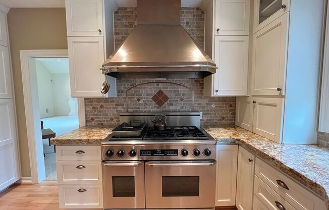 Paradise 4 Bed + 4 Bath Built on Two Lots in Bethany Neighborhood! HUGE Private Backyard, Ample Storage and Stunning Kitchen!!