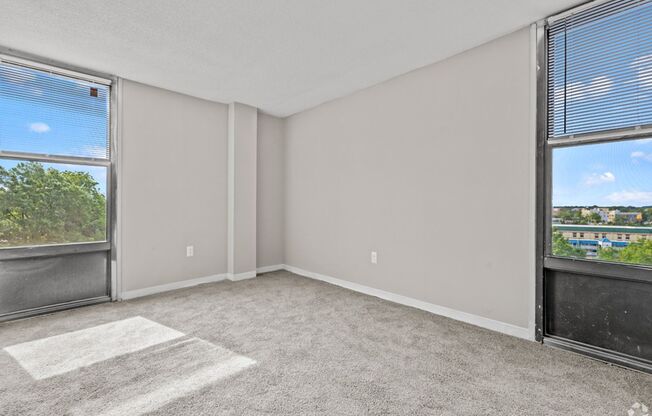 2 beds, 1 bath, 872 sqft, $1,235, Unit N-5E