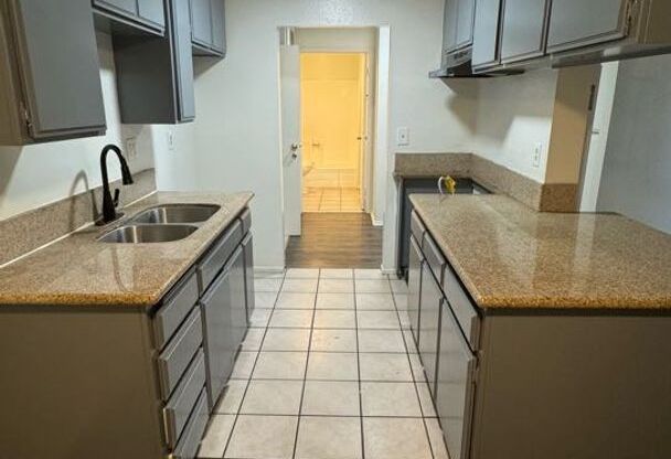 1 bed, 1 bath, 550 sqft, $1,825, Unit 2