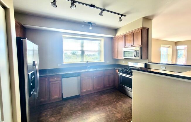 2 beds, 2.5 baths, 2,153 sqft, $3,200, Unit 419