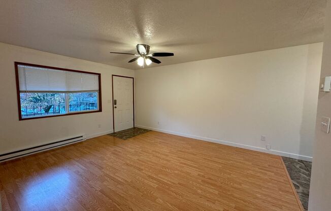 1 bed, 1 bath, 650 sqft, $1,250, Unit 4634