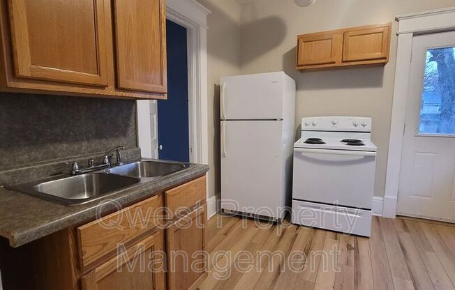46 NATIONAL AVE SW
