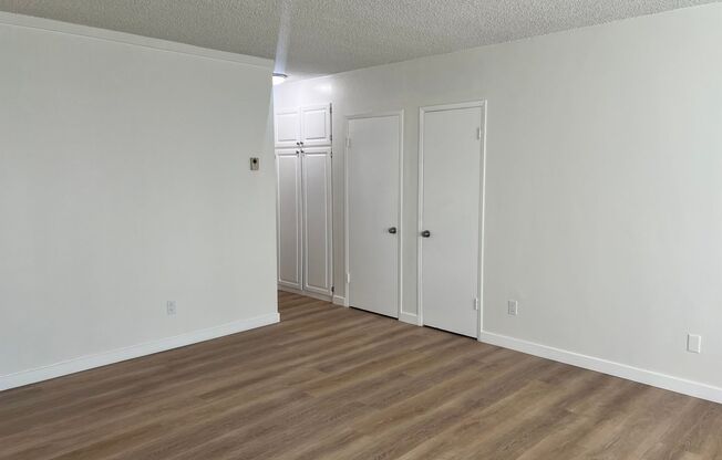 1 bed, 1 bath, 715 sqft, $2,100, Unit 102