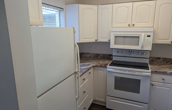 2 beds, 2 baths, $1,550, Unit # A 2