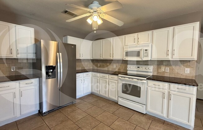 4137 CAPSTONE DR