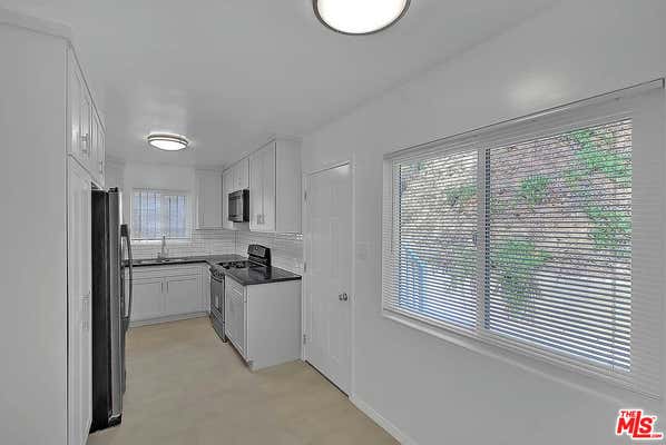 2 beds, 2 baths, 1,200 sqft, $3,100, Unit 2