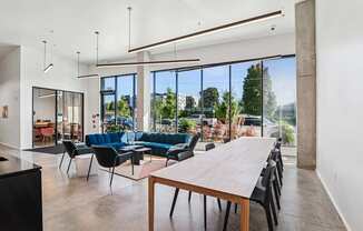 Analog PDX Apartments in Portland, Oregon Lounge