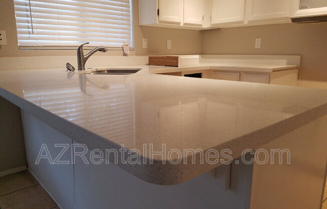 609 E MESQUITE Circle