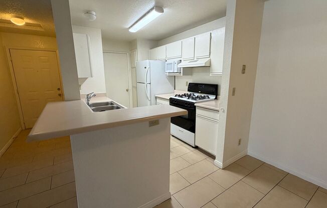 2 beds, 2 baths, $1,395, Unit # 2248