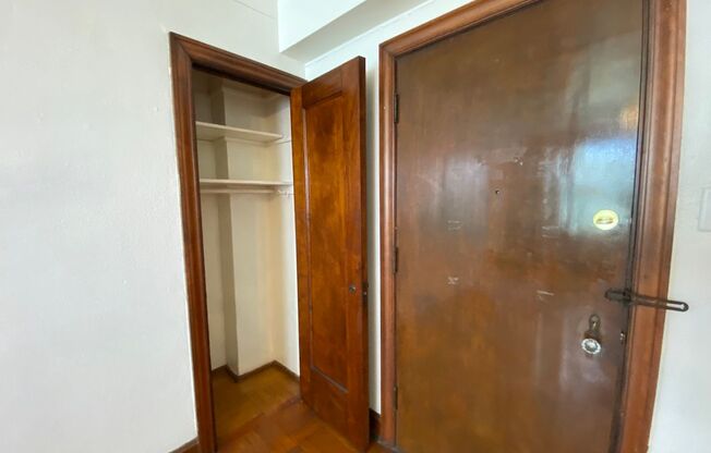 Studio, 1 bath, 400 sqft, $790, Unit 206