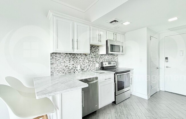 1 bed, 1 bath, 602 sqft, $2,000, Unit 16E