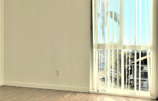 2 beds, 2 baths, 900 sqft, $3,145, Unit 28