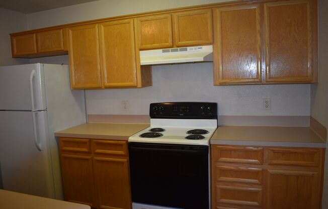 1 bed, 1 bath, 700 sqft, $725, Unit 207-STILL OCCUPIED BY RESIDENT