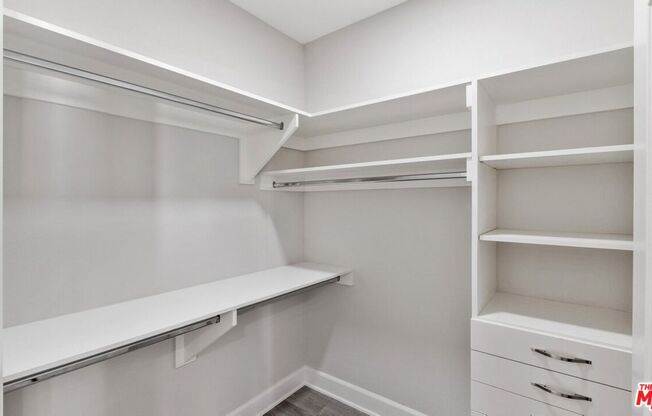 1 bed, 1 bath, 840 sqft, $3,851, Unit 2405