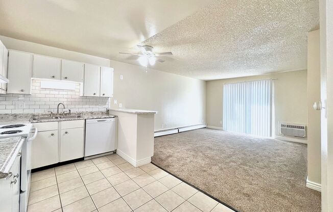 2 beds, 1 bath, 800 sqft, $1,595, Unit 109