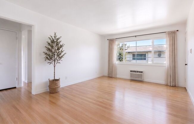 MUST-SEE! 1Bd+1Ba at 1553-1555 Riverside Dr. Glendale, CA 91201