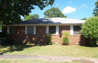 Welcome home to 104 Valley View in North Little Rock - ** Move in Special - $0 Deposit, Please read the full description**