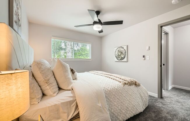 2 beds, 1.5 baths, $2,450, Unit 203