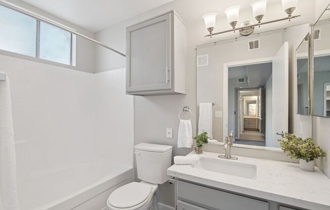 2 beds, 2 baths, 972 sqft, $1,499, Unit 345