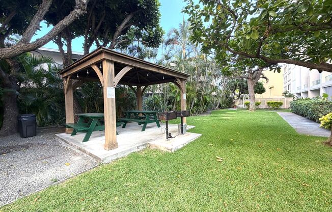 1 bed, 1 bath, $2,400, Unit # 1406