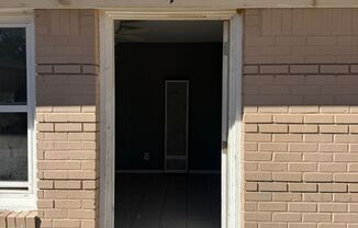 920 S Bryan