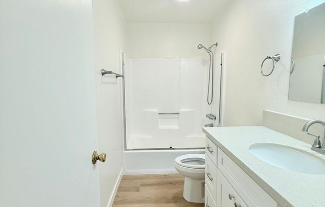 1 bed, 1 bath, $2,095, Unit 3