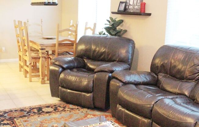 3 beds, 2.5 baths, $2,800
