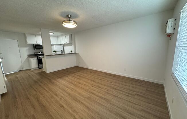 2 beds, 1 bath, $2,225, Unit 072#205