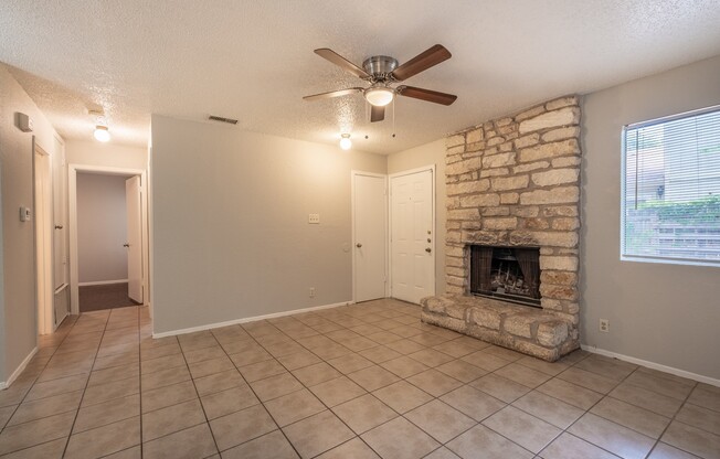 Fully Renovated 3 Bedroom, 2 Bath Duplex in the Heart of North Austin, Adjacent to the Domain