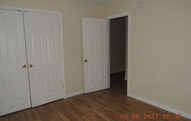 2 beds, 2 baths, $1,000, Unit # 3