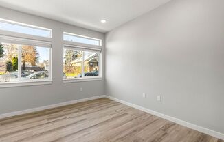 7150 N GREENWICH AVE