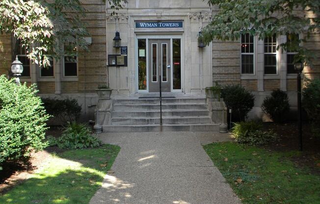 2 beds, 2 baths, 775 sqft, $1,740, Unit 505