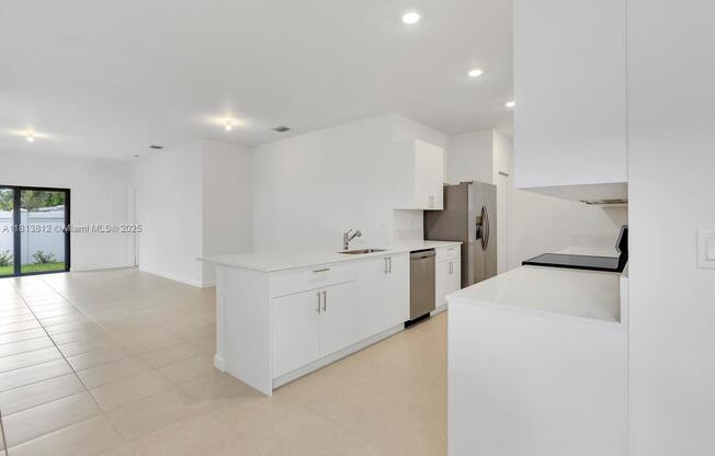 3050 PARK PL