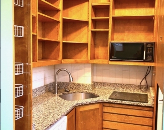 1 bed, 1 bath, 800 sqft, $2,250, Unit 1