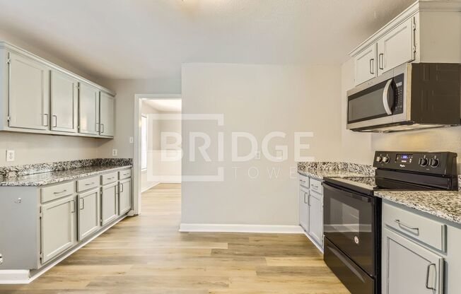 3 beds, 1 bath, $1,895