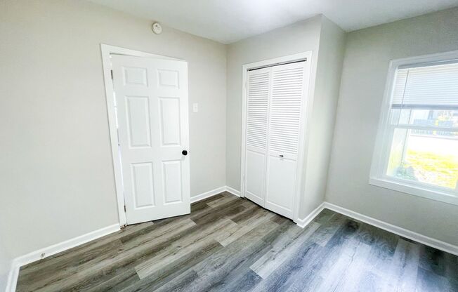 3 beds, 1 bath, $1,150