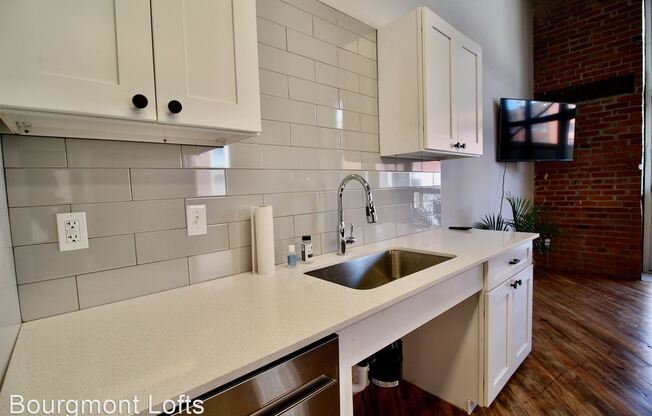 Beautifully Renovated Historic Lofts in the heart of the River Market