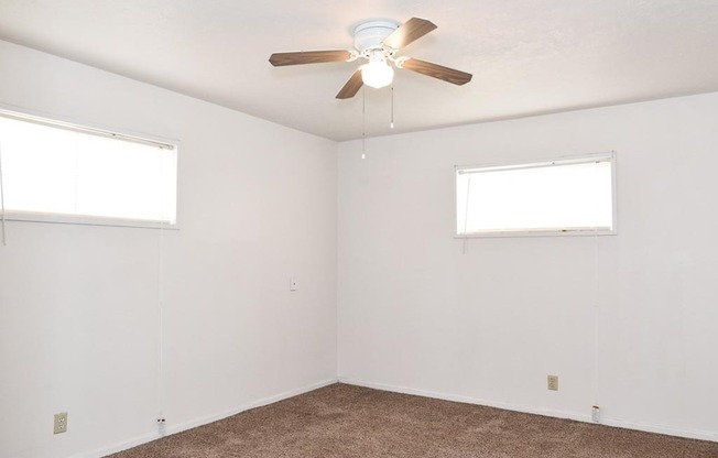 3 beds, 1 bath, $1,150