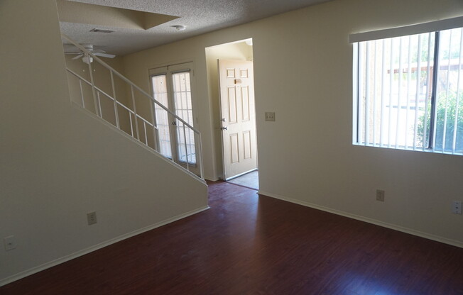 2 beds, 1.5 baths, $1,250
